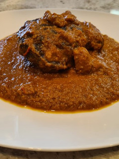 Foto principal de Carrilleras de ternera en salsa de nueces y curry
