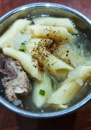 Hình của món Canh nui xương.