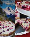 Kuchen sureño con mix de berries, leche condensada y yogur