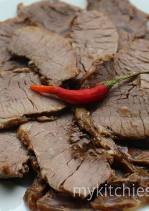 A picture of Chinese-Style Braised Beef Shank.