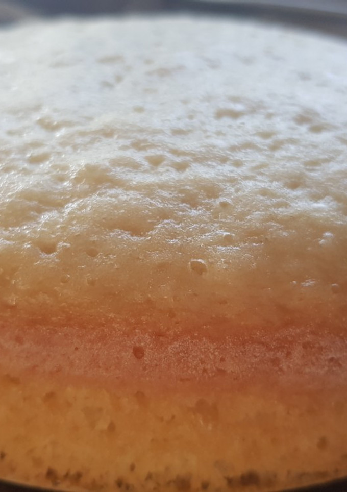 Una foto de Bizcochuelo de vainilla y chocolate casero y económico