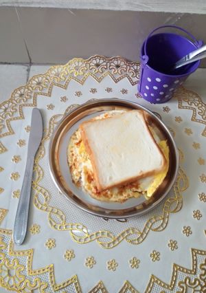 A picture of Bread omelette.