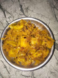 बंधा आलू की सब्जी (bandha aloo ki sabzi recipe in Hindi) रेसिपी मुख्य फोटो