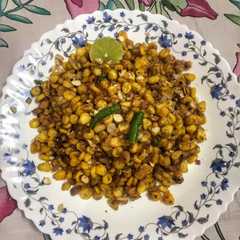 A picture of Corn chaat.
