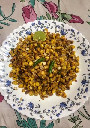 A picture of Corn chaat.