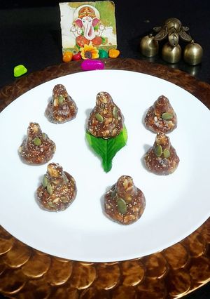 ड्राई फ्रूट्स मोदक शुगर फ्री Dry fruit modak रेसिपी मुख्य फोटो