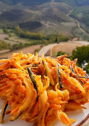Una foto de Kakiage de verduras