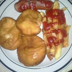 A picture of Ekasi fat cakes.
