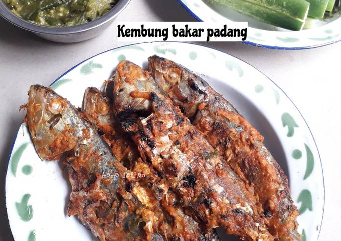 Ikan kembung bakar padang