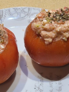 Una foto de Tomate rellenos
