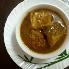 A picture of Fish curry.