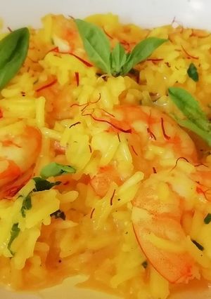 Una foto de Arroz al azafrán