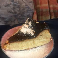 A picture of Burnt Basque cheesecake.