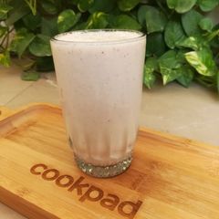 A picture of Almonds n Dates Milkshake.