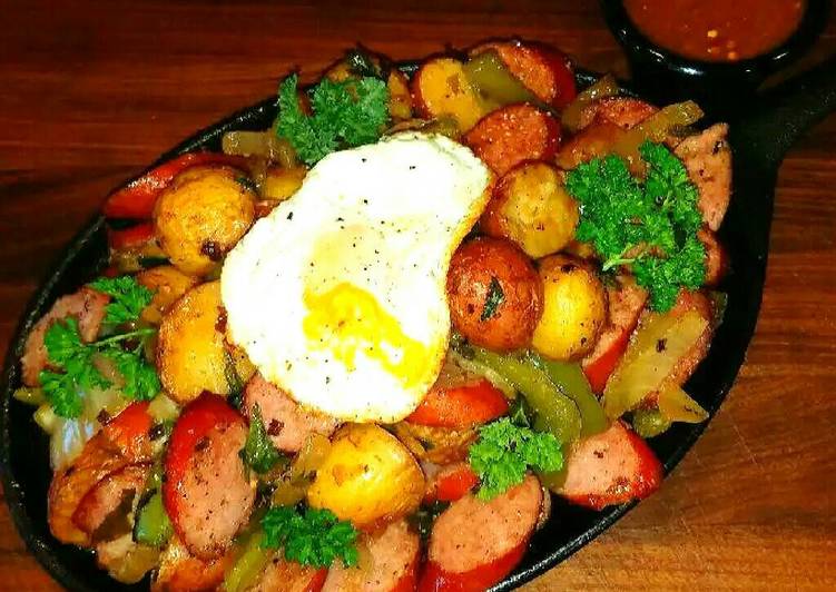 Mike's Sizzling Sausage Egg & Potato Breakfast Skillets Mike's Sizzling Sausage Egg & Potato Breakfast Skillets