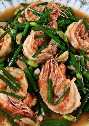 รูปของ ผัดดอกกุยช่ายกุ้ง