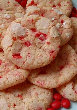 A picture of Vickys Red Hot Valentines Crinkle Cookies, GF DF EF SF NF.