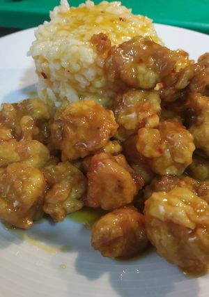 Una foto de Mollejas a la naranja con arroz