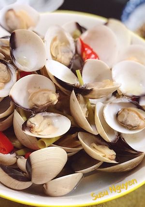 Hình của món Nghêu hấp sả.