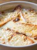 French Traditional Recipe Onion Soup