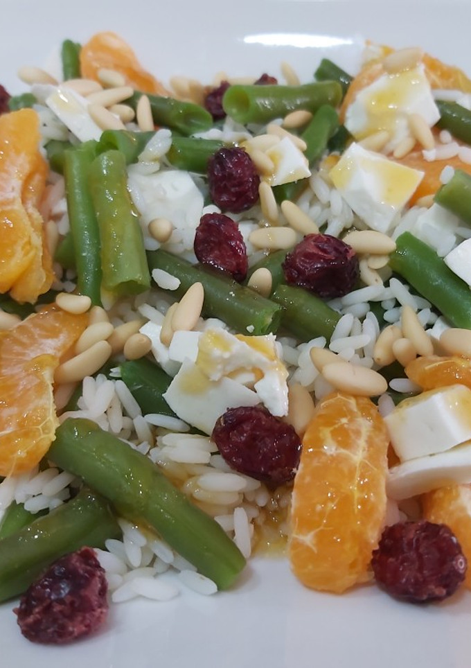 Una foto de Ensalada fresca de arroz, con aliño de miel🍯