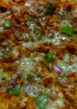 A picture of Barbeque small pizza.