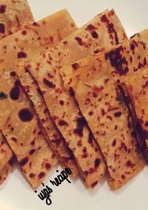 A picture of Aloo paratha.