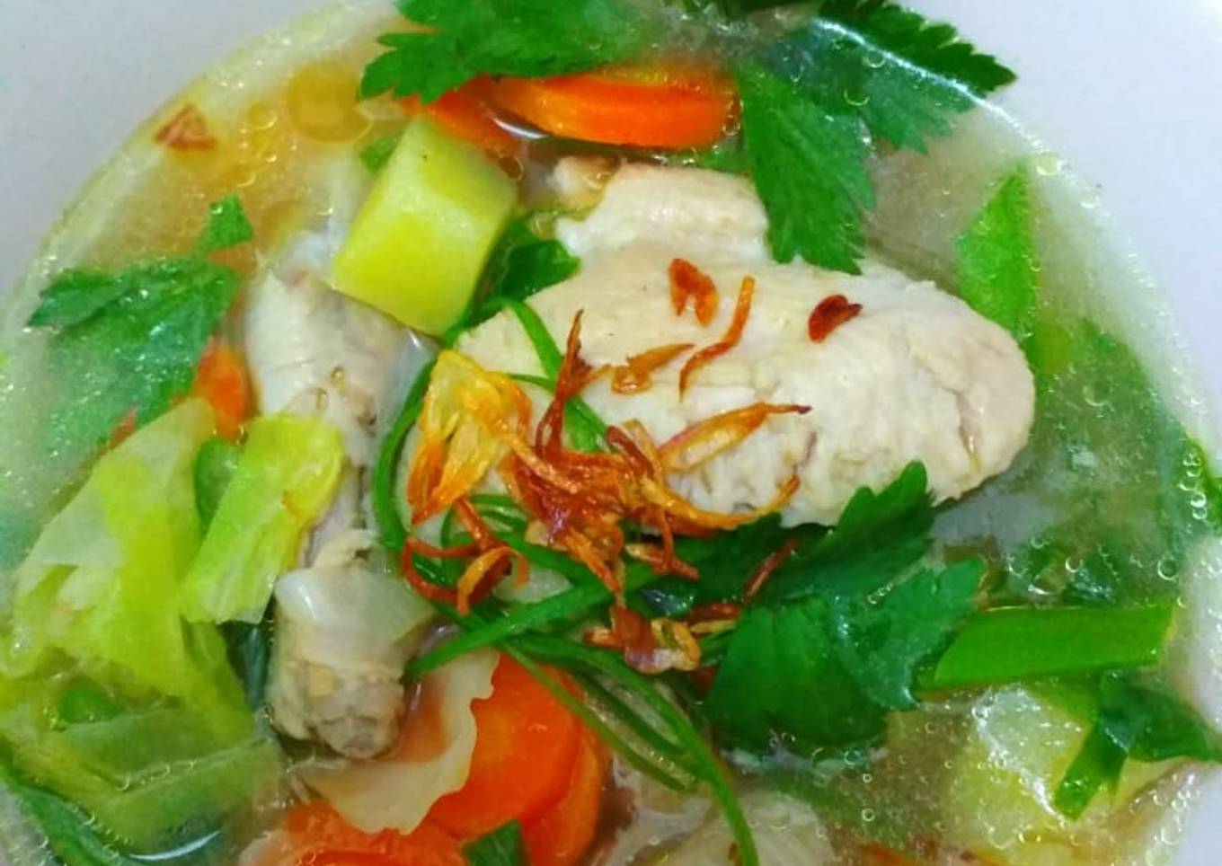 Sop Sayap dan Ceker Ayam segar