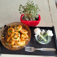 A picture of Korean starter- chilli garlic potato bites.