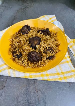Une photo de 🍚 Riz frit à la viande de porc