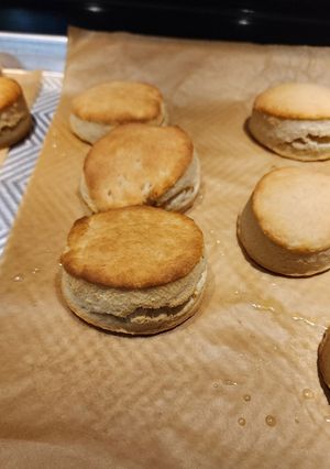 A picture of White Lily 2 ingredients biscuits.