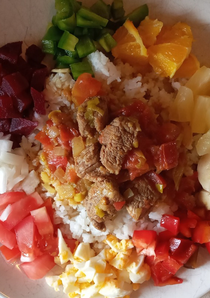 Una foto de "Arroz indio" Guiso de curry, fruta y verduras