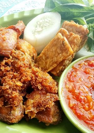 Foto resep Ayam Rempah Serundeng Lengkuas