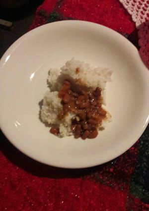 A picture of Brown beans cooked simple.