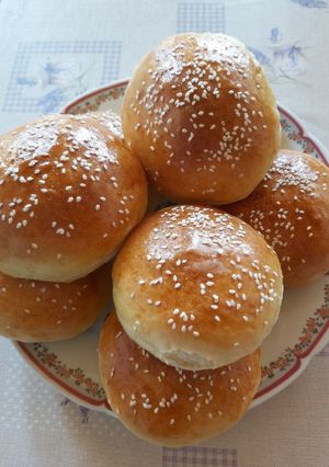 Hamburger zsemle recept fotója