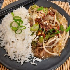 Beef and vegetables stir fry A picture of Beef and vegetables stir fry.