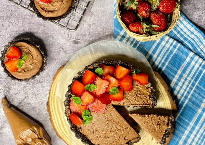 Dark Chocolate Strawberry Walnut Tart