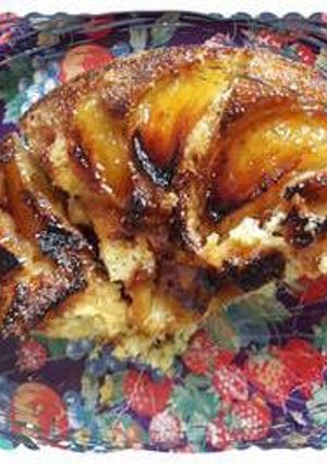 Una foto de Torta invertida de manzana en sartén essen