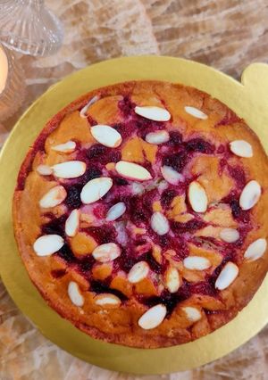 A picture of Blueberry Almond tea cake.