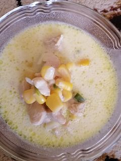 صورة لوصفة شوربة الذره بقطع الدجاج