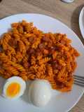 Macarrones con sofrito y salchicha