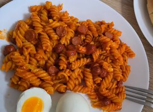 Foto principal de Macarrones con sofrito y salchicha