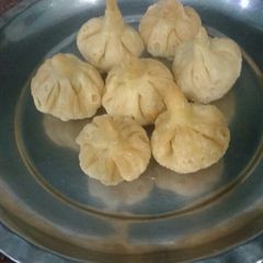 A picture of Modak.