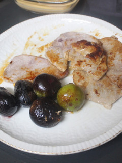 Una foto de Lomo a la plancha con higos congelados