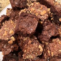 A picture of Brownies.