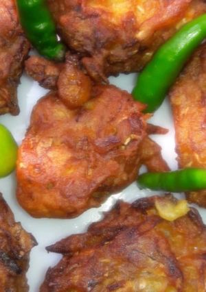 বাঁধাকপির পকোড়া (badhakopir pakora recipe in Bengali) রেসিপির প্রধান ছবি