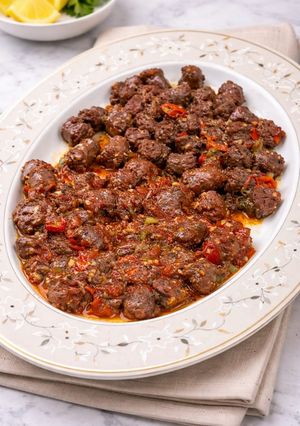 صورة لوصفة سجق حار بالثوم ودبس الرمان