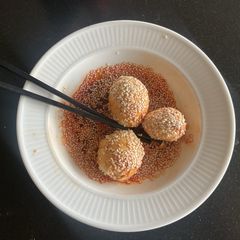 A picture of Asian spicy cooked egg.