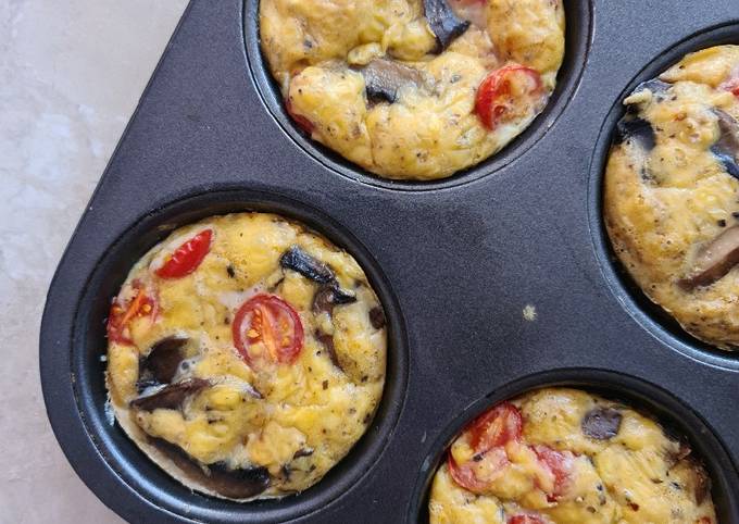 Mini crustless quiche muffin