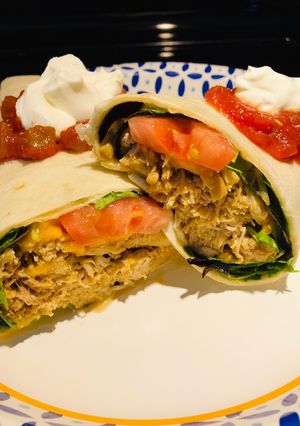 A picture of Crockpot Taco Chicken 🐔.